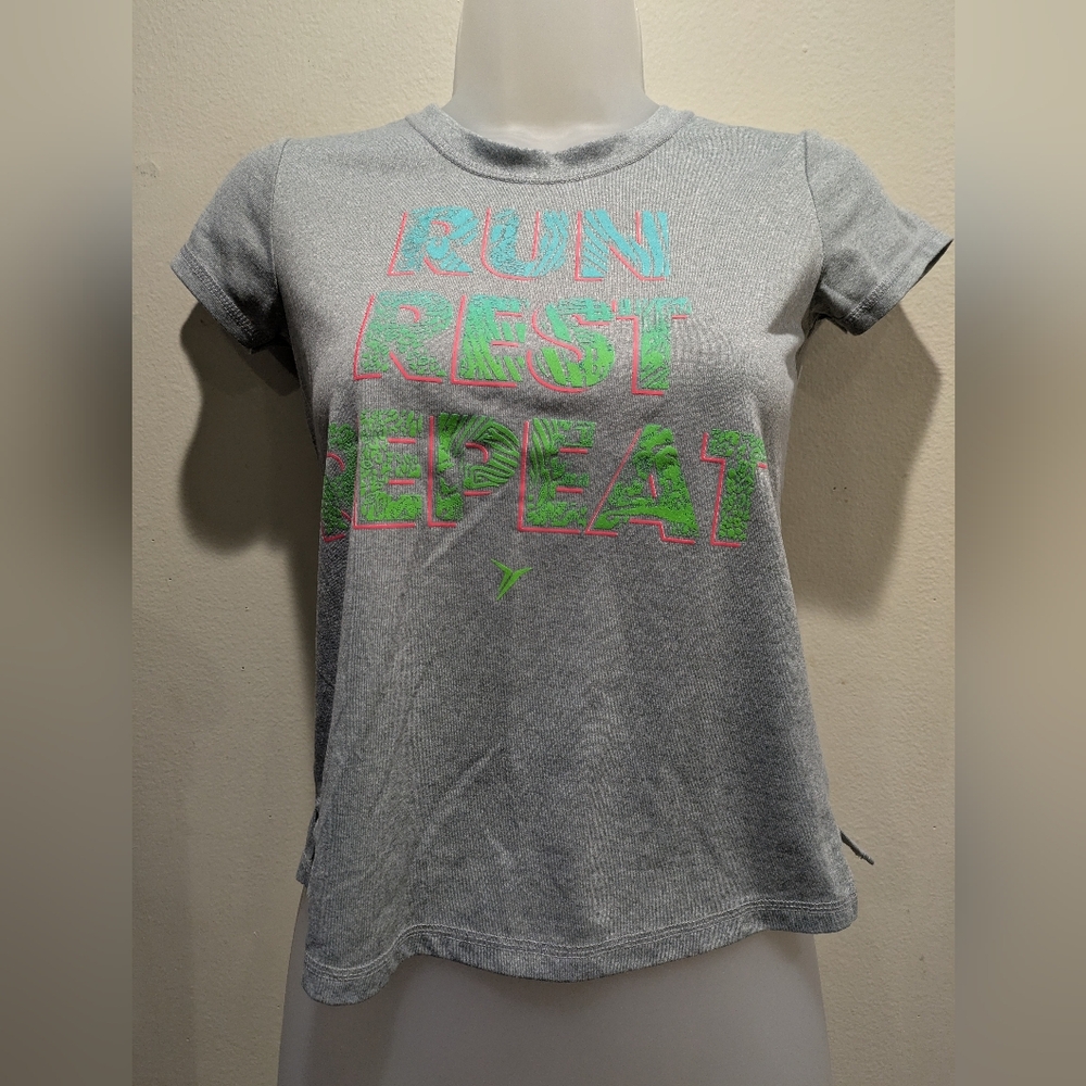 old Navi Active Go Dry Gray Graphic Tee Size Large